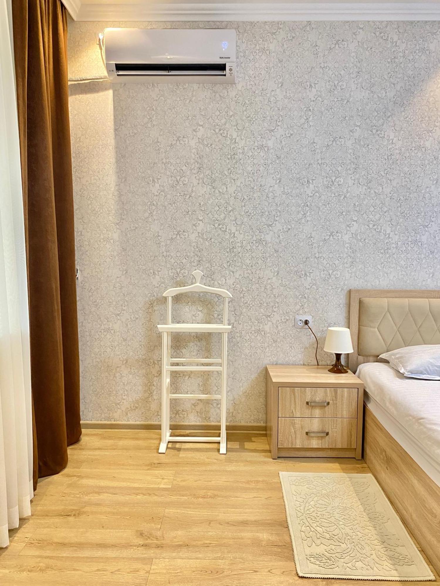 Spacious Apartment In New Building, Near The City Center And Airport Tashkent Esterno foto
